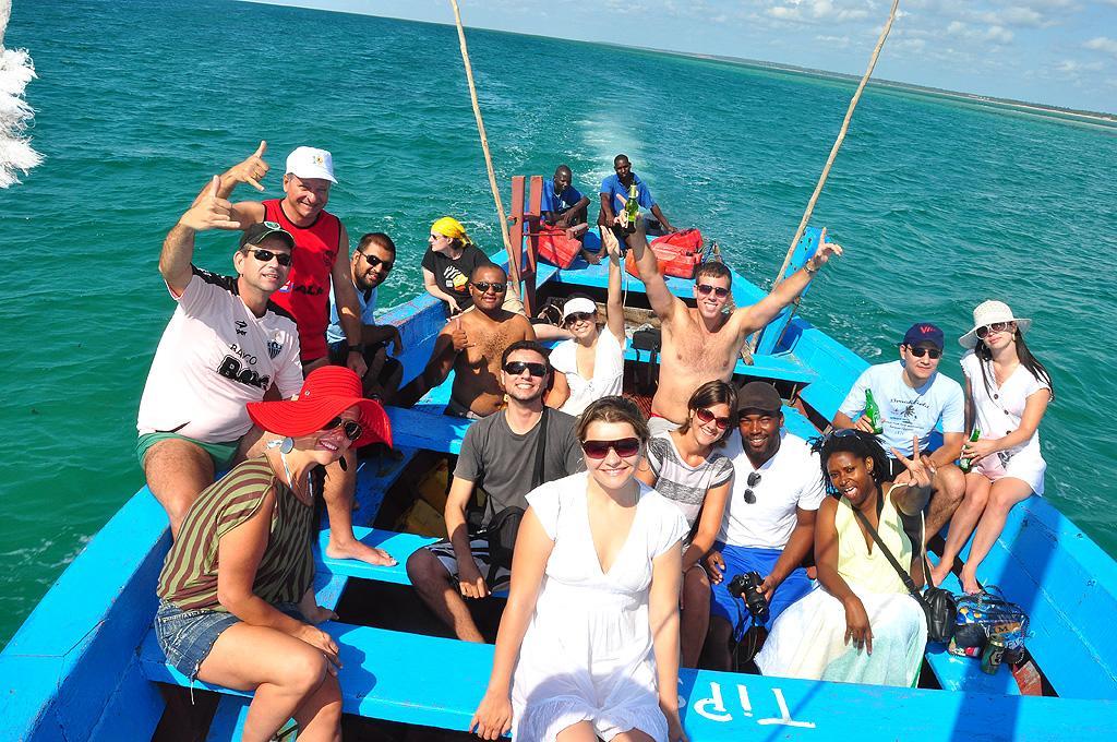 Dolphin Dhow Beach Safaris Vilanculos Ngoại thất bức ảnh