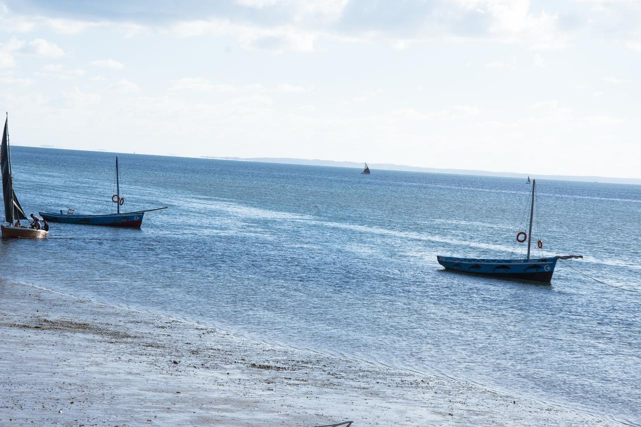 Dolphin Dhow Beach Safaris Vilanculos Ngoại thất bức ảnh
